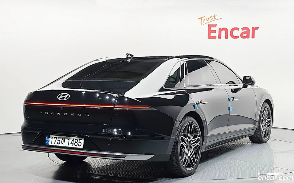 Hyundai Grandeur Hybrid 2023 — миниатюра 2