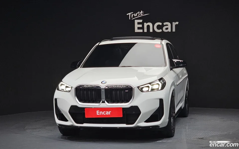 BMW X1 M35i xDrive 2024 — миниатюра 3