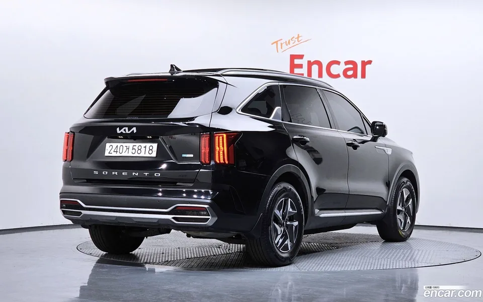 Kia Sorento HEV 1.6 2WD 2022 — миниатюра 2