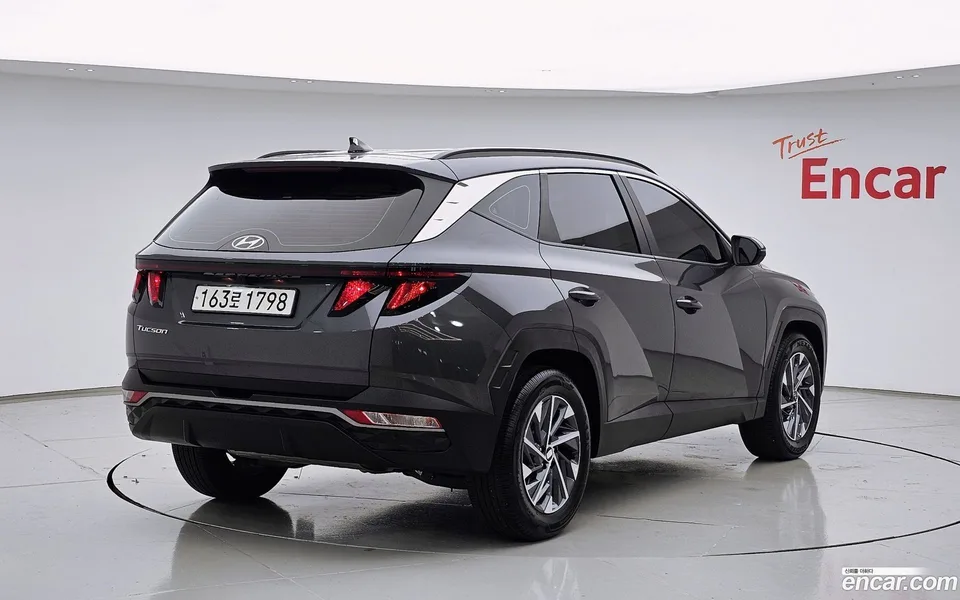 Hyundai Tucson 1.6 2WD 2022 — миниатюра 2