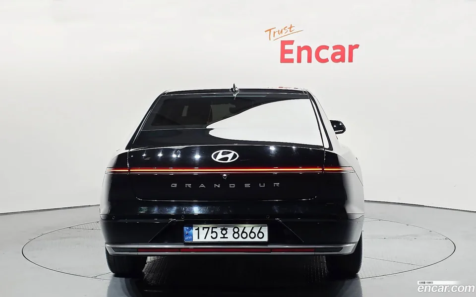 Hyundai Grandeur Hybrid 2023 — миниатюра 4
