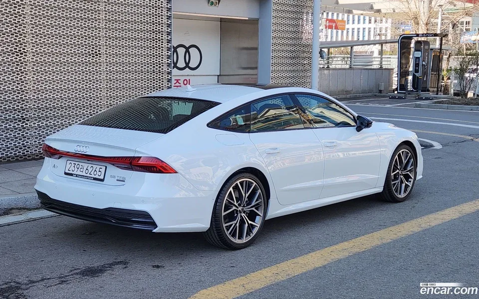 Audi A7 (4K) 55 TFSI 2025 — миниатюра 2