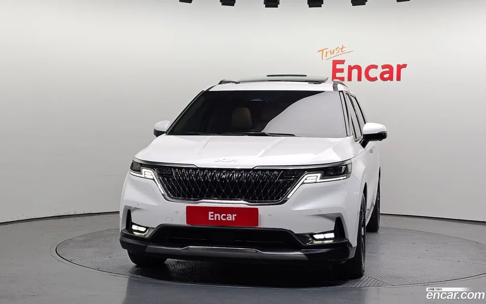Kia Carnival 7 2023 — миниатюра 3