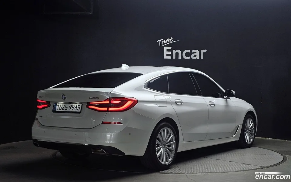 BMW 6 Series GT 630i xDrive 2024 — миниатюра 2