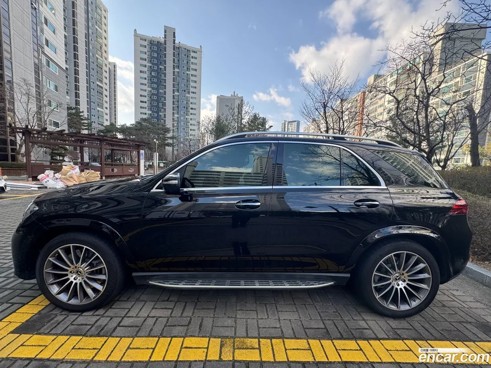 Mercedes-Benz GLE-Class GLE450 4MATIC 2024 — миниатюра 2