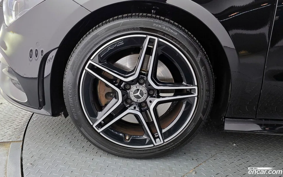 Mercedes-Benz CLA-Class CLA250 4MATIC 2022 — миниатюра 5