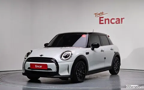MINI Cooper 2023 купить в Москве