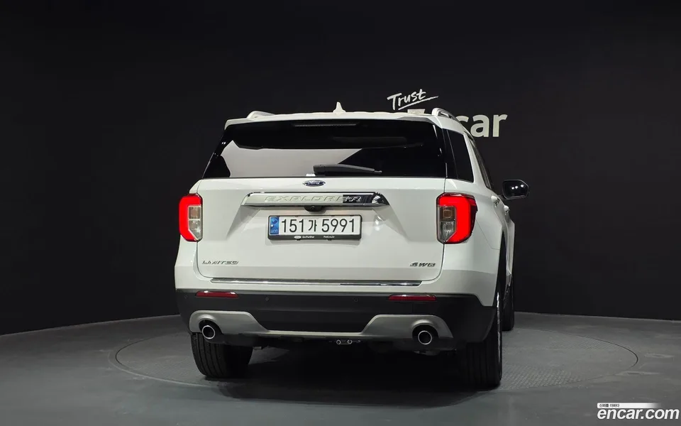 Ford Explorer 2.3 4WD 2023 — миниатюра 4