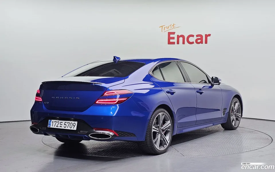 Genesis G70 3.3T 2WD 2023 — миниатюра 2