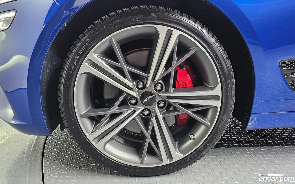 Genesis G70 3.3T 2WD 2023 — миниатюра 5