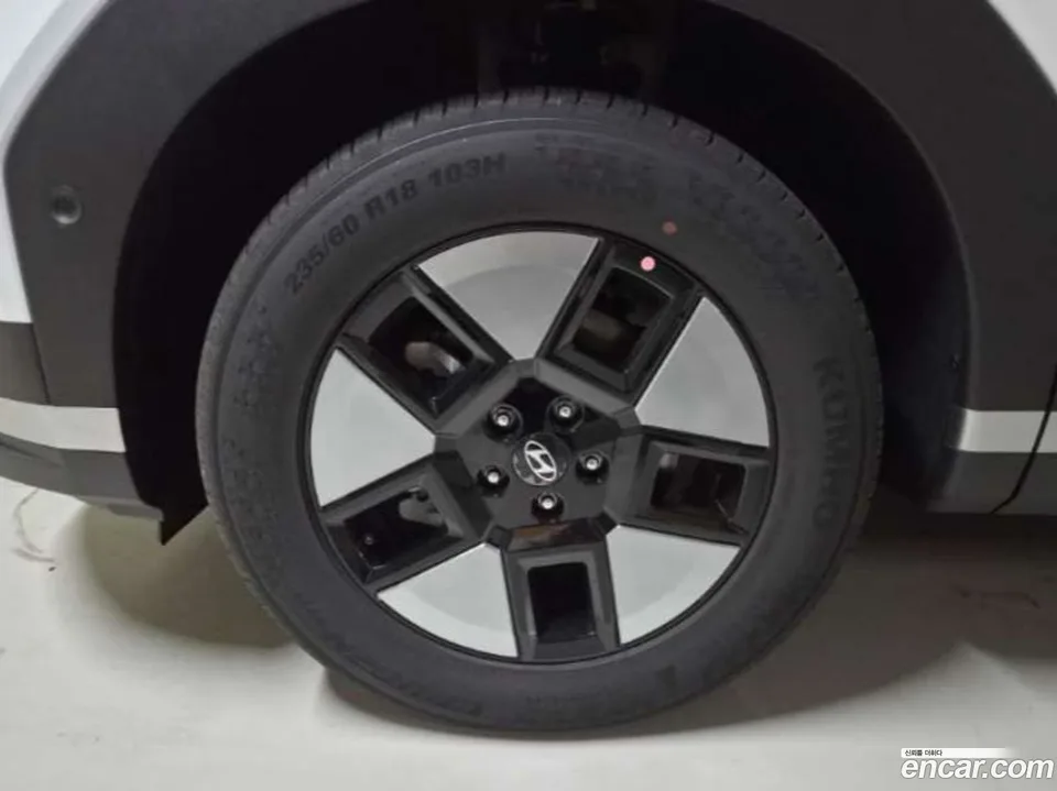 Hyundai Santa Fe HEV 1.6 2WD 2025 — миниатюра 5