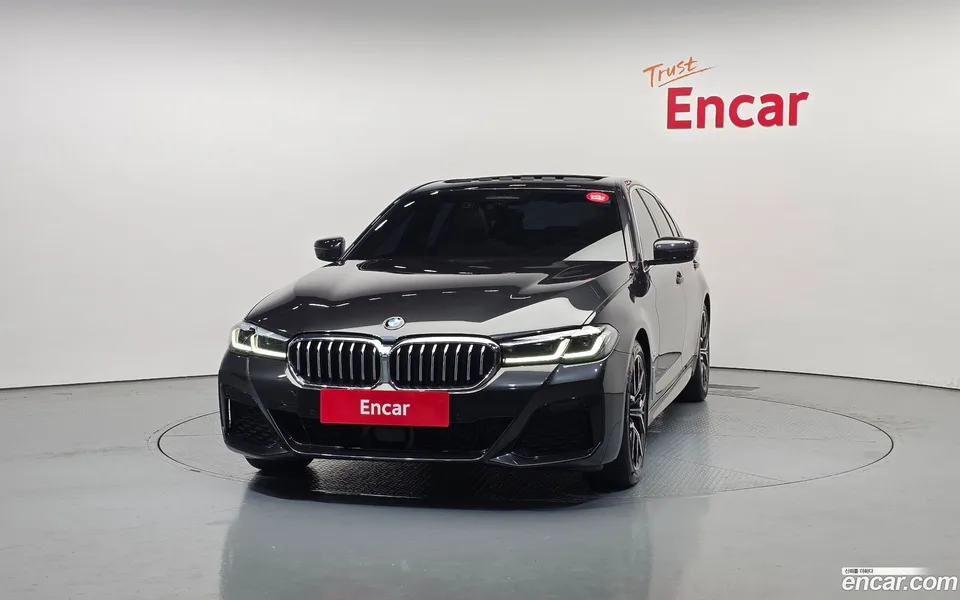 BMW 5 Series 530i M 2022 — миниатюра 3