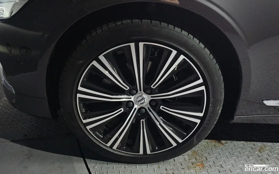 Volvo S90 B5 2023 — миниатюра 5