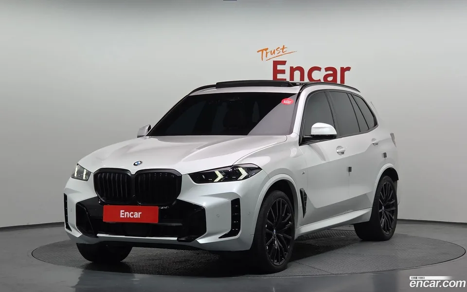 BMW X5 xDrive 40d M 2024 — фото 1, купить с доставкой в Москву