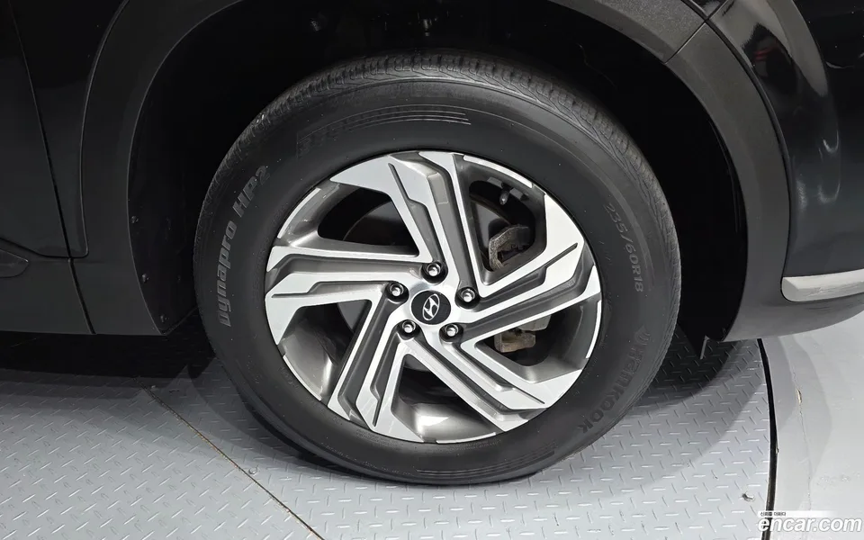 Hyundai SantaFe 2.2 4WD 2023 — миниатюра 5