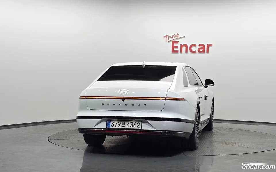 Hyundai Grandeur Hybrid 2024 — миниатюра 4