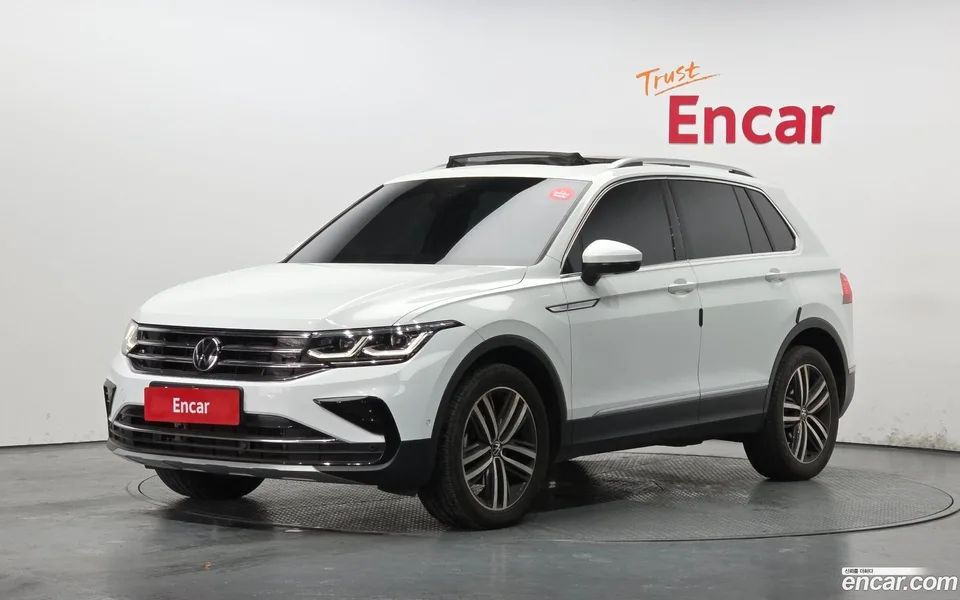 Volkswagen Tiguan 2.0 TDI 4 2023 — фото 1, купить с доставкой в Москву