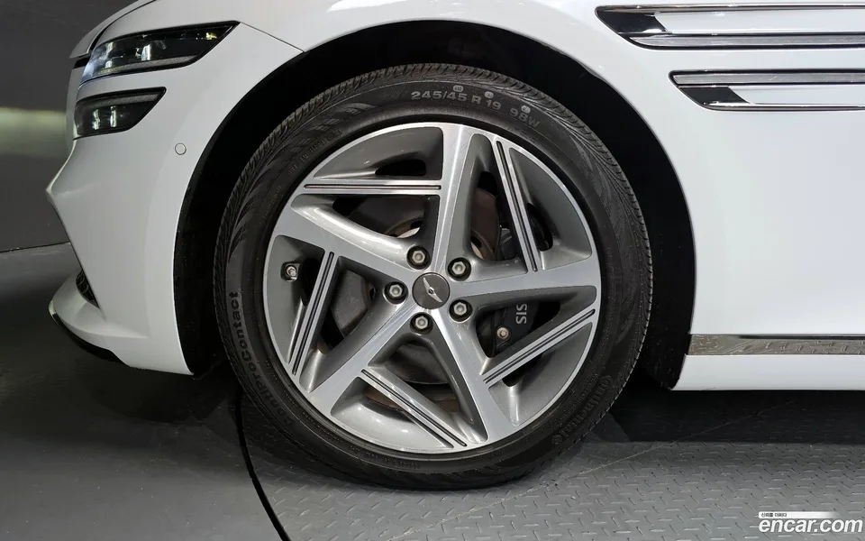 Genesis G80 2.5 AWD 2023 — миниатюра 5