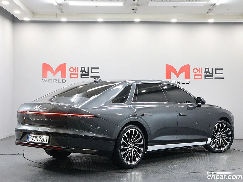 Hyundai Grandeur 2.5 2WD 2023 — миниатюра 4