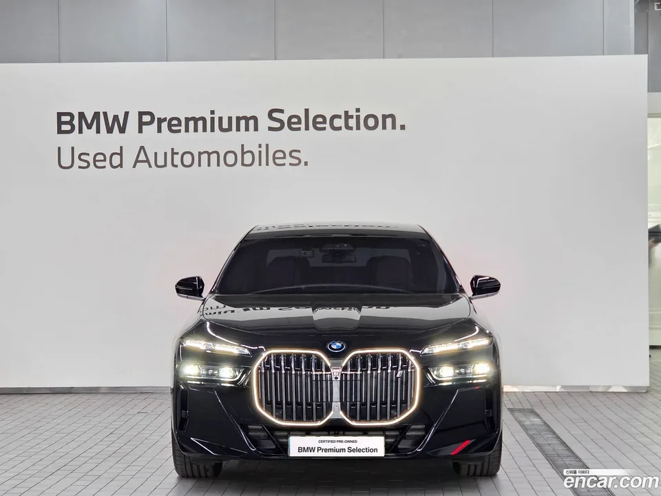 BMW i7 eDrive 50 M 2025 — миниатюра 3