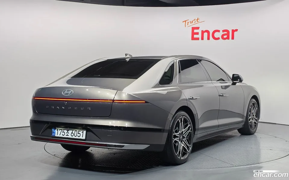 Hyundai Grandeur 3.5 2WD 2023 — миниатюра 2