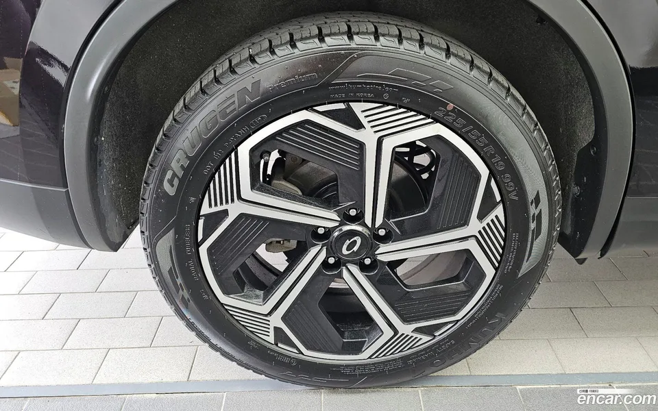 Renault Samsung QM6 2.0 LPe RE 2WD 2023 — миниатюра 5