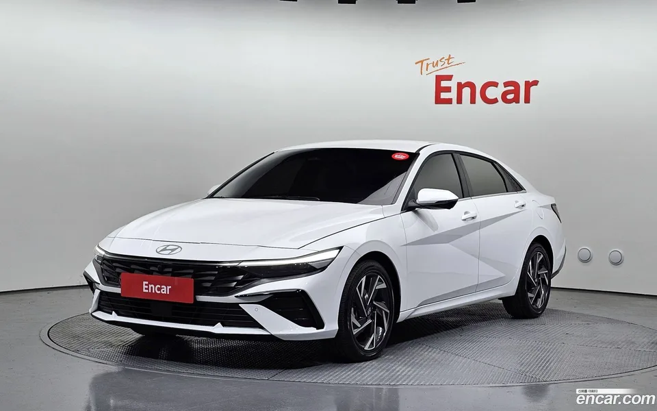 Hyundai Avante CN7 Hybrid 2025 — фото 1, купить с доставкой в Москву