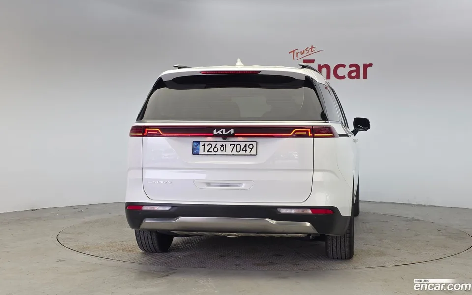 Kia Carnival 9 2022 — миниатюра 4