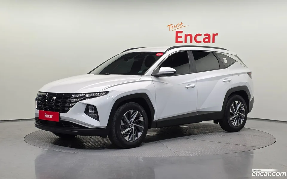 Hyundai Tucson Hybrid 2WD 2022 — фото 1, купить с доставкой в Москву
