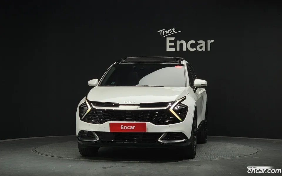 Kia Sportage Hybrid 2WD 2023 — миниатюра 3