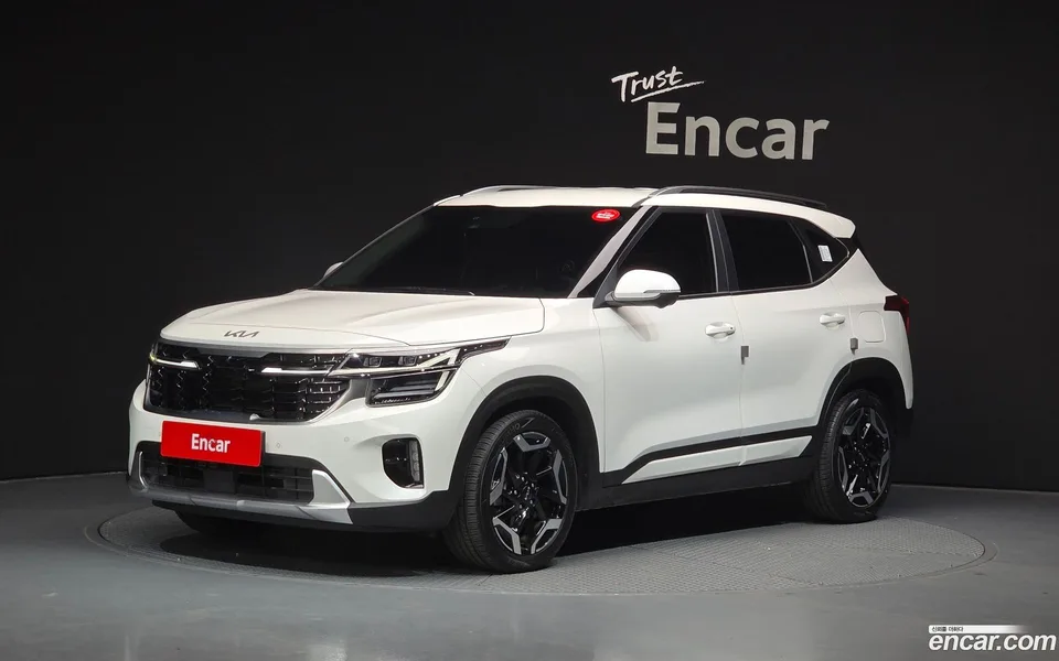 Kia Seltos 1.6 2WD 2022 — фото 1, купить с доставкой в Москву