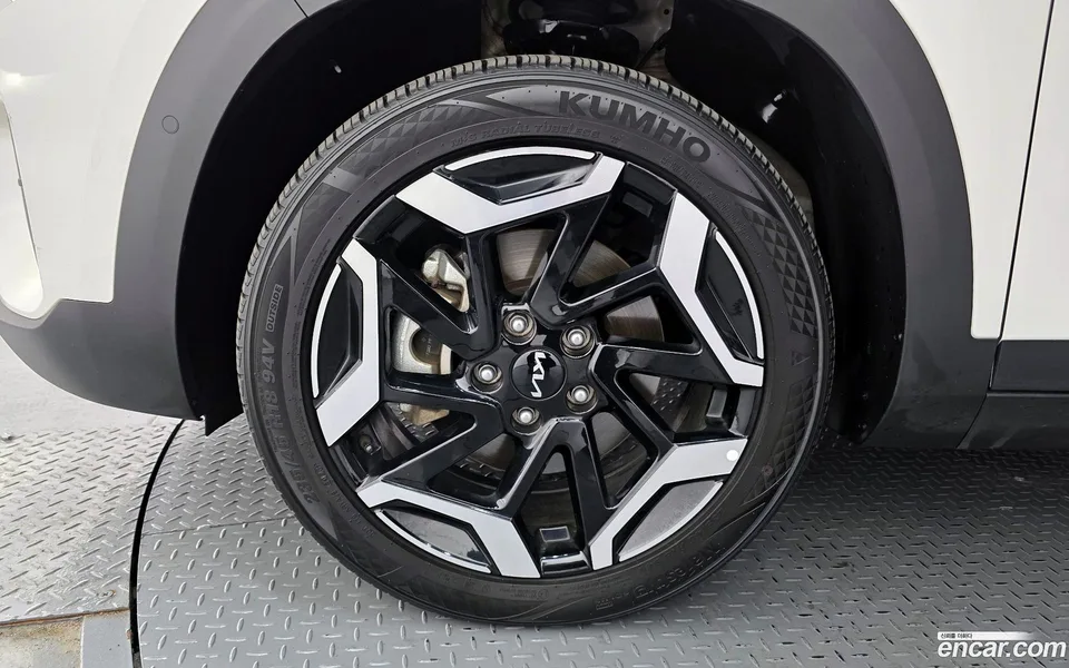 Kia Seltos 1.6 2WD 2023 — миниатюра 5