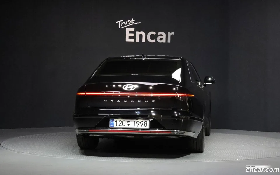 Hyundai Grandeur Hybrid 2025 — миниатюра 4
