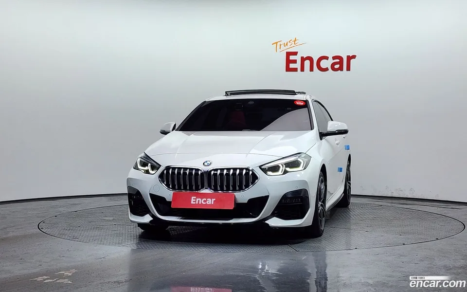 BMW 2 Series Gran Coupe 220i M 2022 — миниатюра 3