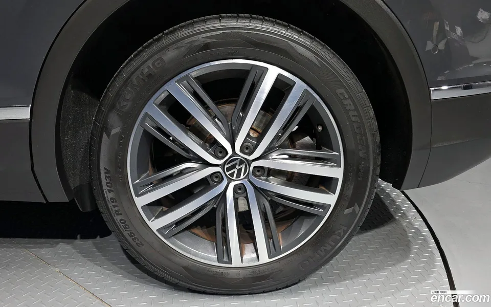 Volkswagen Tiguan 2.0 TDI 2022 — миниатюра 5