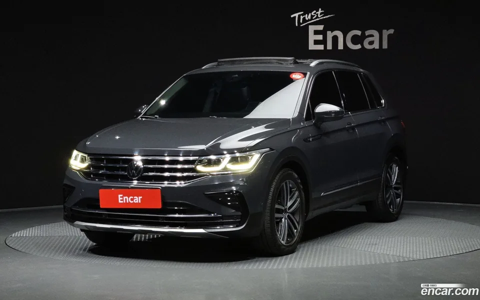 Volkswagen Tiguan 2.0 TDI 2022 — фото 1, купить с доставкой в Москву