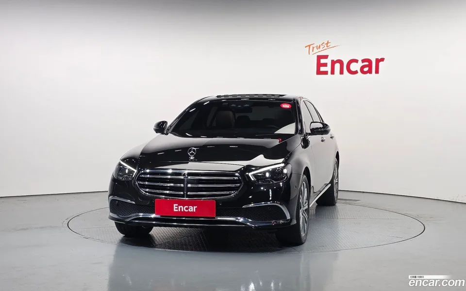 Mercedes-Benz E-Class E350 4MATIC 2023 — миниатюра 3