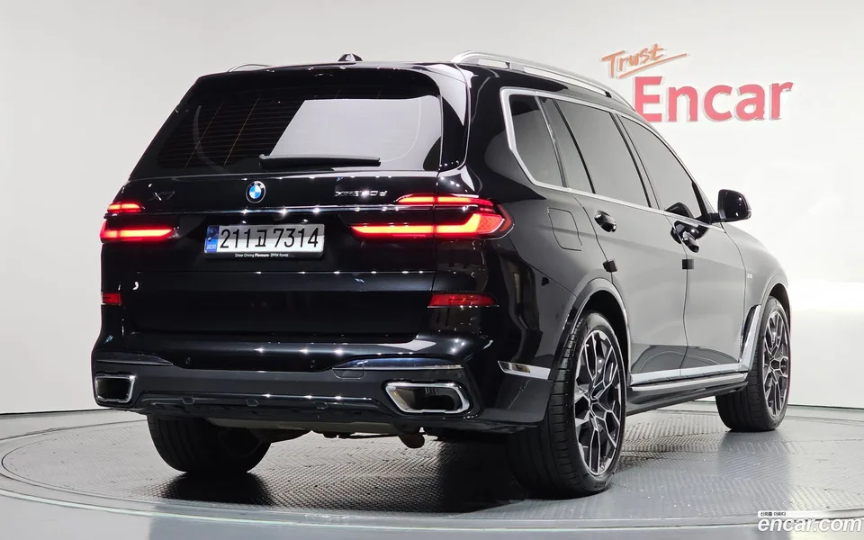 BMW X7 xDrive 40d M 7 2024 — миниатюра 2
