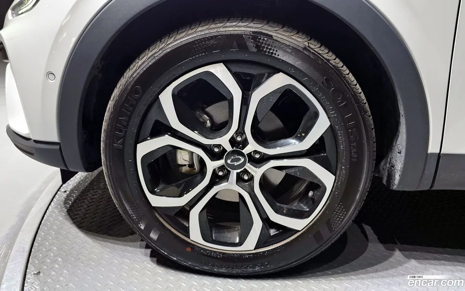 Renault Samsung XM3 (Arkana) 1.6 E-TECH 2024 — миниатюра 5