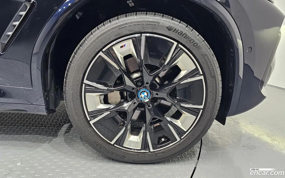 BMW iX3 M 2024 — миниатюра 5