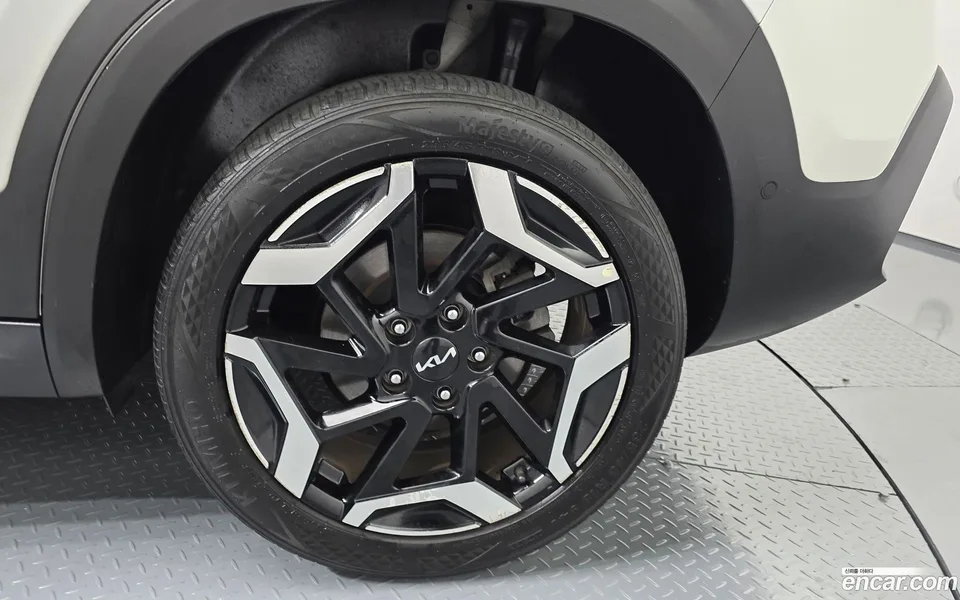 Kia Seltos 1.6 2WD 2023 — миниатюра 5