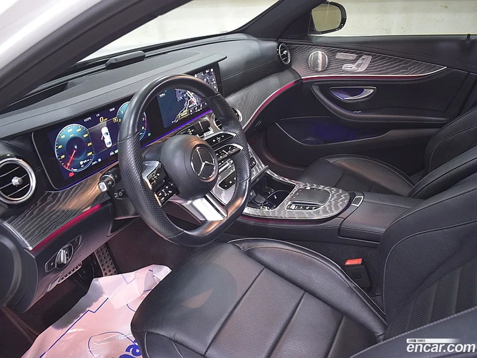 Mercedes-Benz E-Class E350 4MATIC AMG Line 2022 — миниатюра 4