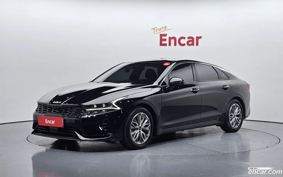 Kia K5 Hybrid 2022 — фото 1, купить с доставкой в Москву