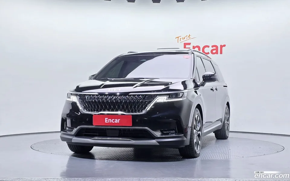 Kia Carnival 7 2023 — миниатюра 3
