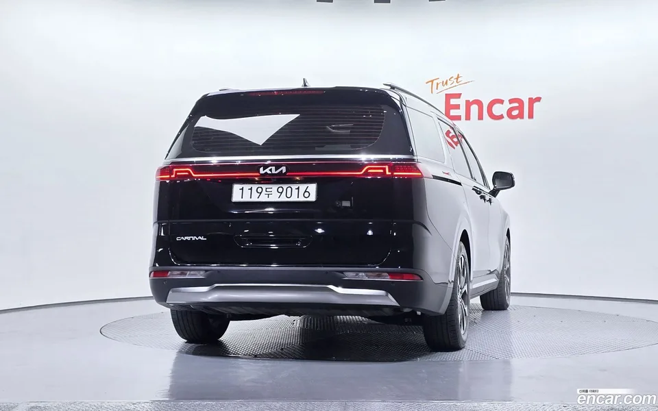 Kia Carnival 7 2023 — миниатюра 4