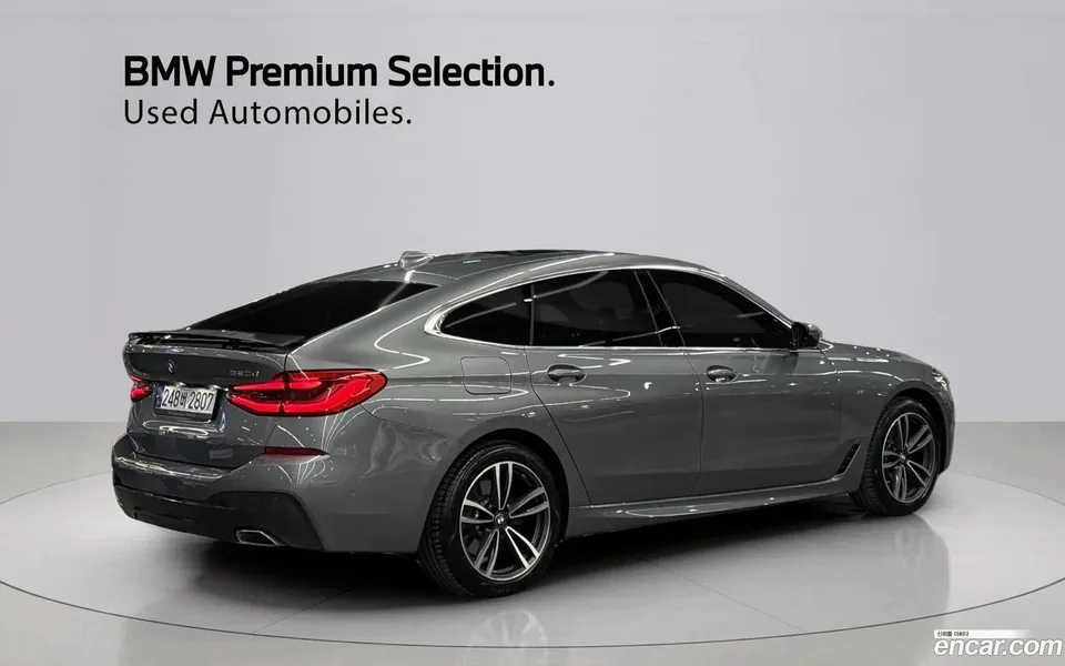 BMW 6 Series GT 620d M 2023 — миниатюра 2