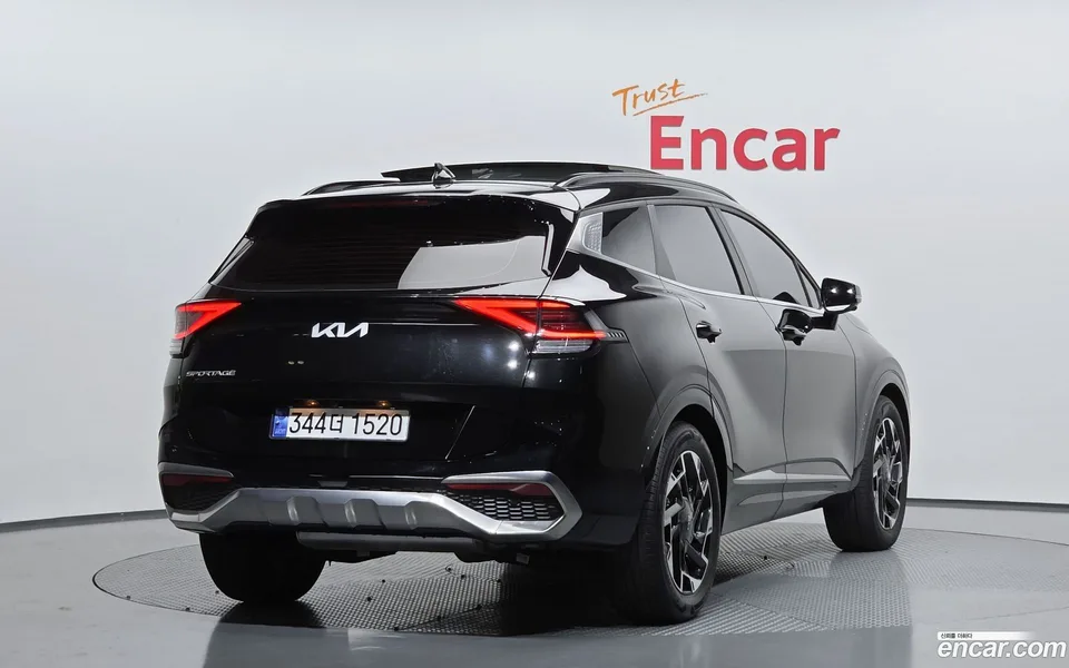 Kia Sportage 1.6 2WD 2023 — миниатюра 2
