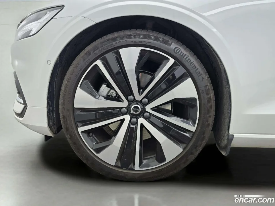 Volvo S60 B5 2023 — миниатюра 5