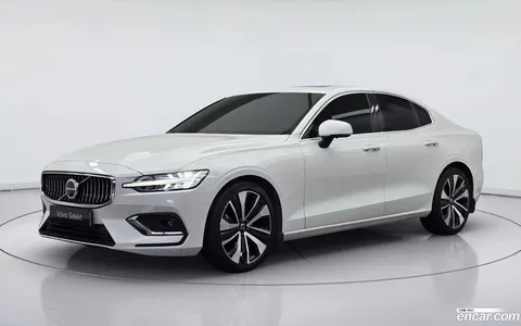 Volvo S60 2023 купить в Москве