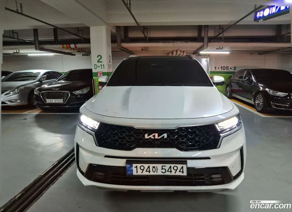 Kia Sorento HEV 1.6 2WD 2023 — миниатюра 3
